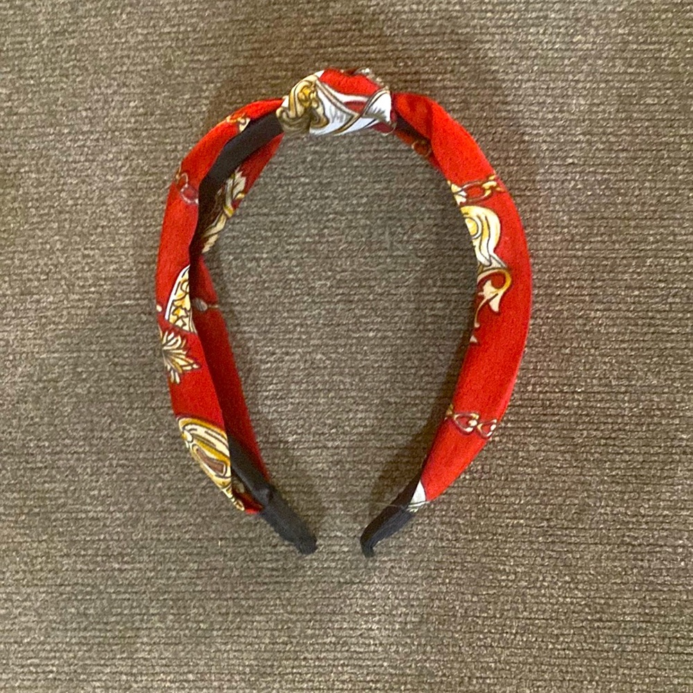 Luxury Women’s Headband!